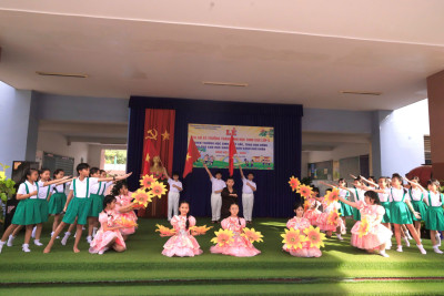 Dấu ấn tự hào trên hành trình phát triển "Trường Tiểu học Kim Đồng long trọng đón nhận Bằng công nhận đạt chuẩn Quốc gia mức độ 1, đạt Kiểm định chất lượng giáo dục cấp độ 2 và Tổng kết năm học 2025 – 2026"