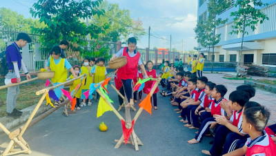 Trường Tiểu học Kim Đồng tổ chức các hoạt động trải nghiệm cho học sinh