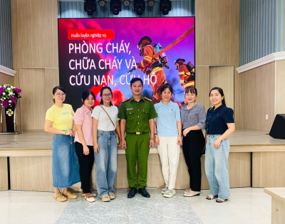 TRƯỜNG TIỂU HỌC KIM ĐỒNG TỔNG VỆ SINH TRƯỜNG LỚP MỪNG TẾT DƯƠNG LỊCH 2026