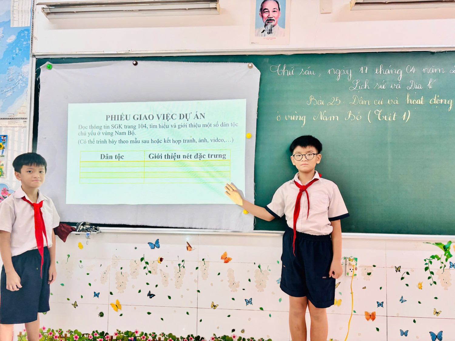 z7735409870566 907a6c5e175802b8da1db37fcabda949