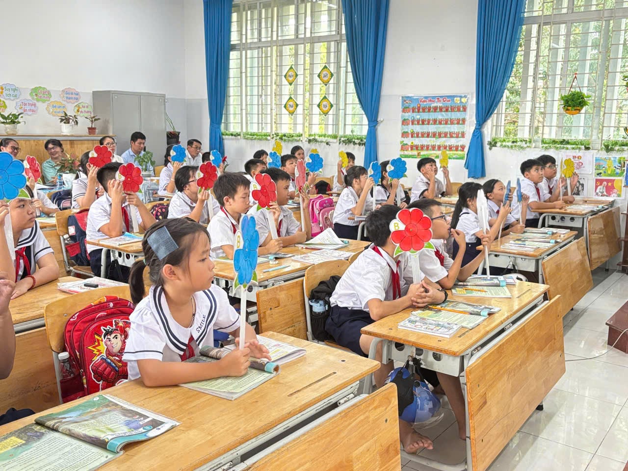 Trường TH Kim Đồng tổ chức thực hiện Chuyên đề "Ứng dụng AI trong dạy học môn Tiếng Việt 5"
