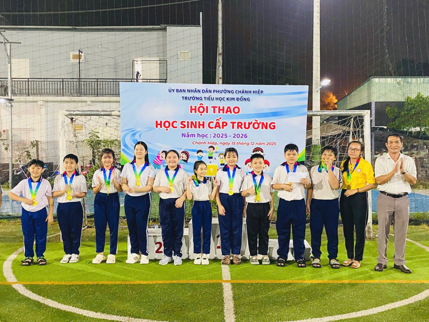 TRƯỜNG TIỂU HỌC KIM ĐỒNG TỔ CHỨC BẾ MẠC HỘI THAO TRƯỜNG NĂM HỌC 2025 – 2026