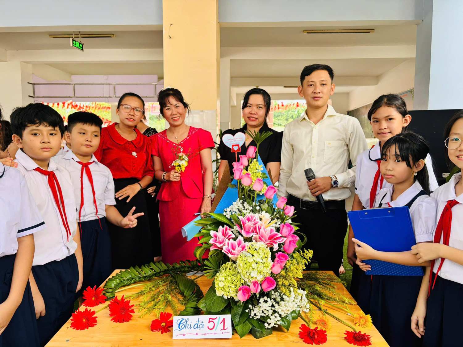 z7244597824258 6ab27ded67cf9ee1c02e06a280813a31 min